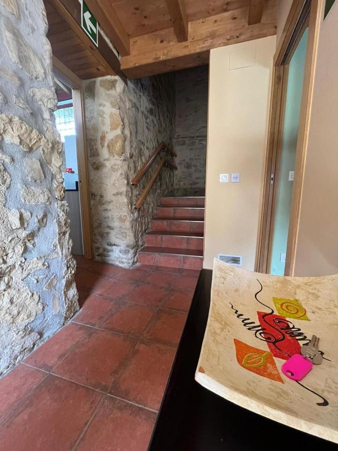 El Horno Albergue Manzanos Kültér fotó